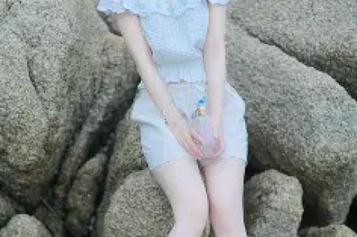 探店博主的一个“避雷贴”杀死了一家排队三小时的网红店？