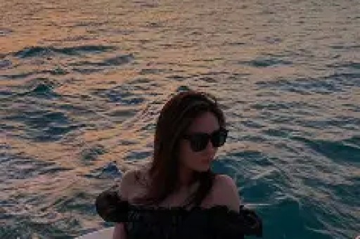 明星八卦：关晓彤黄磊倪妮杨超越靳东孟美岐张彬彬